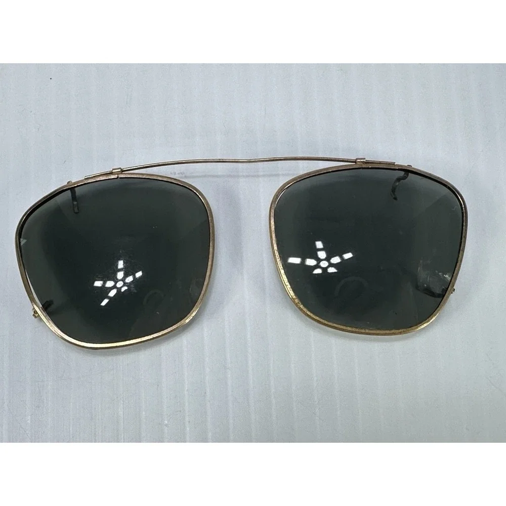 Vintage Polaroid‎ Extra Large Clip-On Sunglasses Gold Wire & Gray Lens